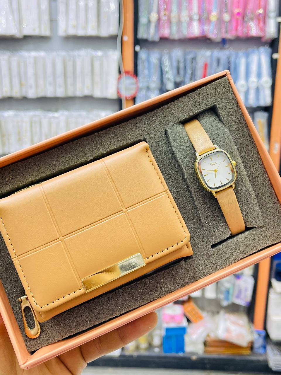 Watch collectionForWomen slide 2