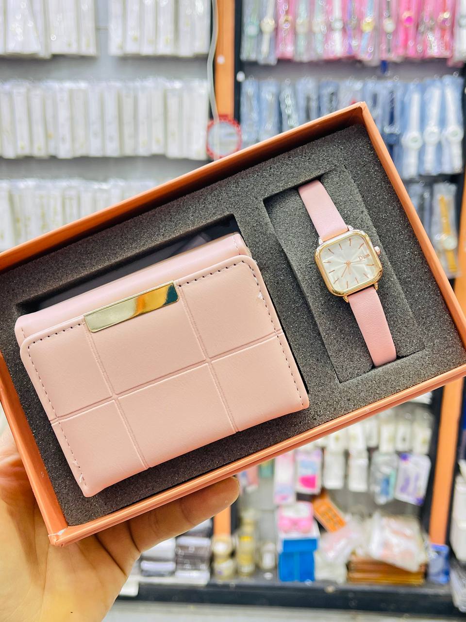 Watch collectionForWomen slide 3