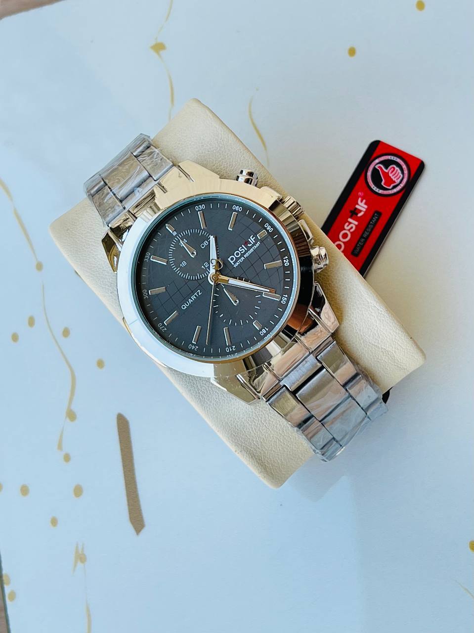 Watch Positif slide 1